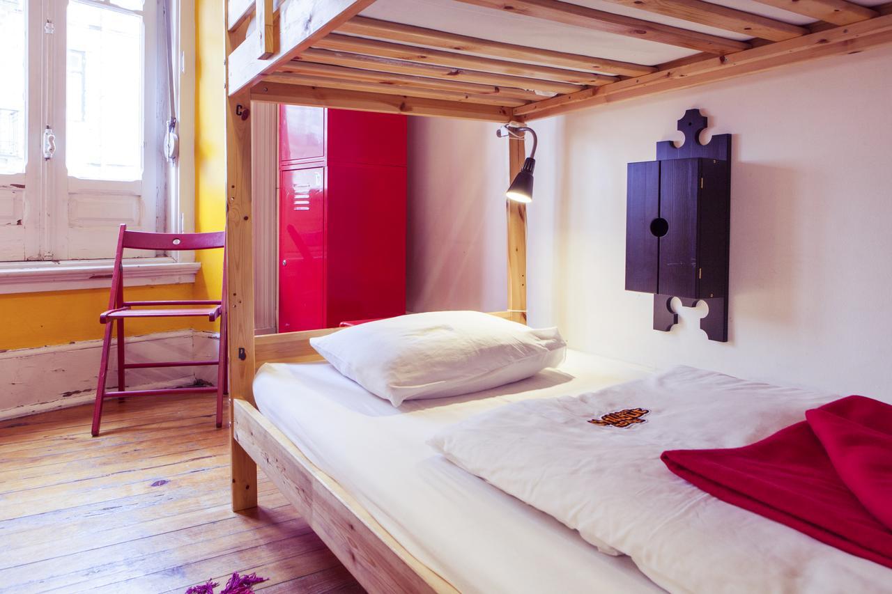 Lisbon Chillout Hostel Exterior photo